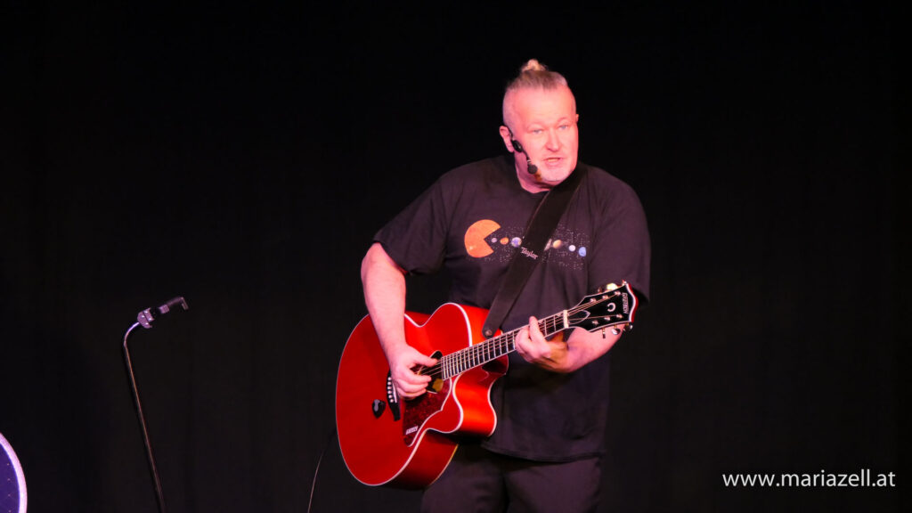 Mike Supancic im Mariazeller Theaterstadl – Foto: Mariazell Online